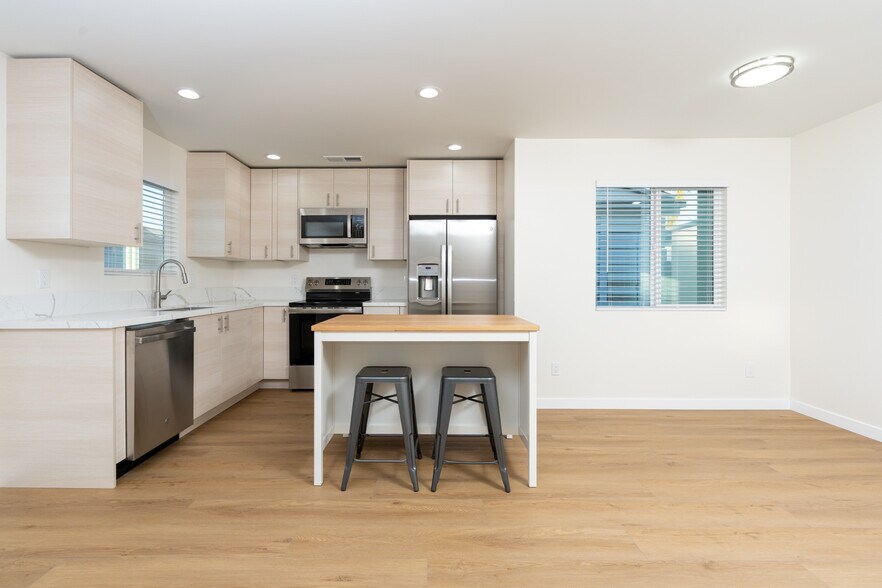 Building Photo - 4826 Rolando Blvd