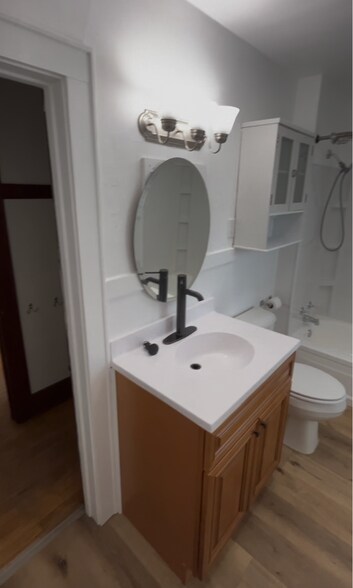 updated bathroom - 510 Mather St