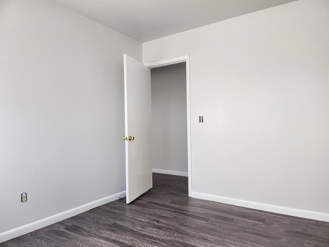 Building Photo - 2739 Leisure Dr