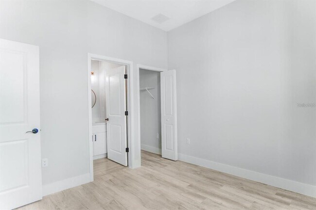 Building Photo - 4540 SW 170th Street Rd