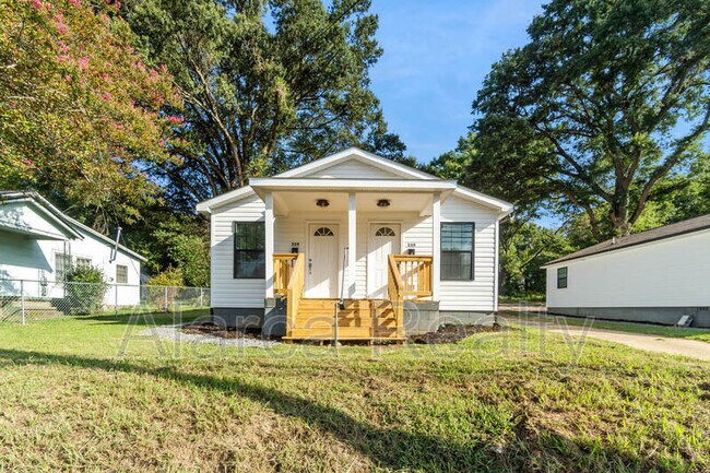 Building Photo - 530 N Church St