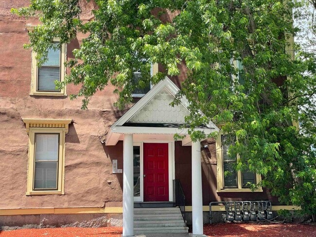 Building Photo - 616 Union St