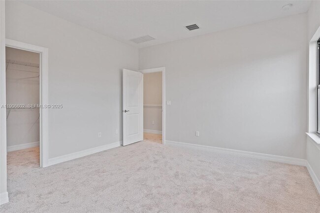 Building Photo - 4443 Providence Wy