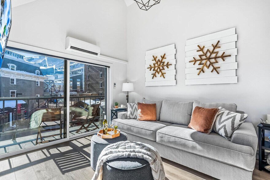 Building Photo - 1385 Lowell Ave