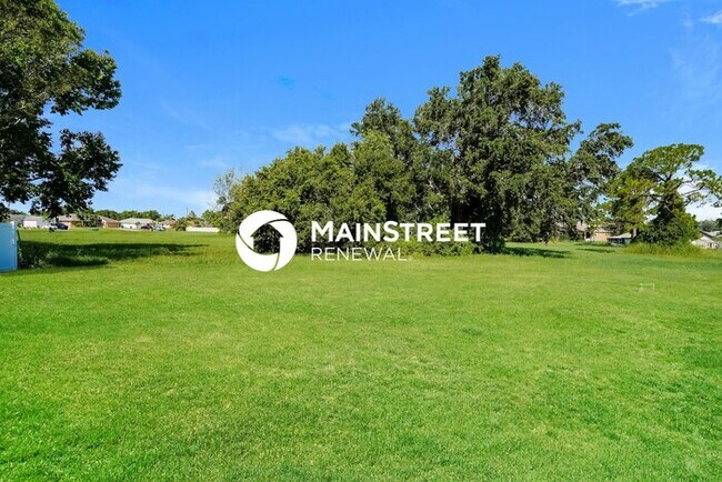 Building Photo - 3 Bedroom Pet-Friendly Home in Cape Coral,...