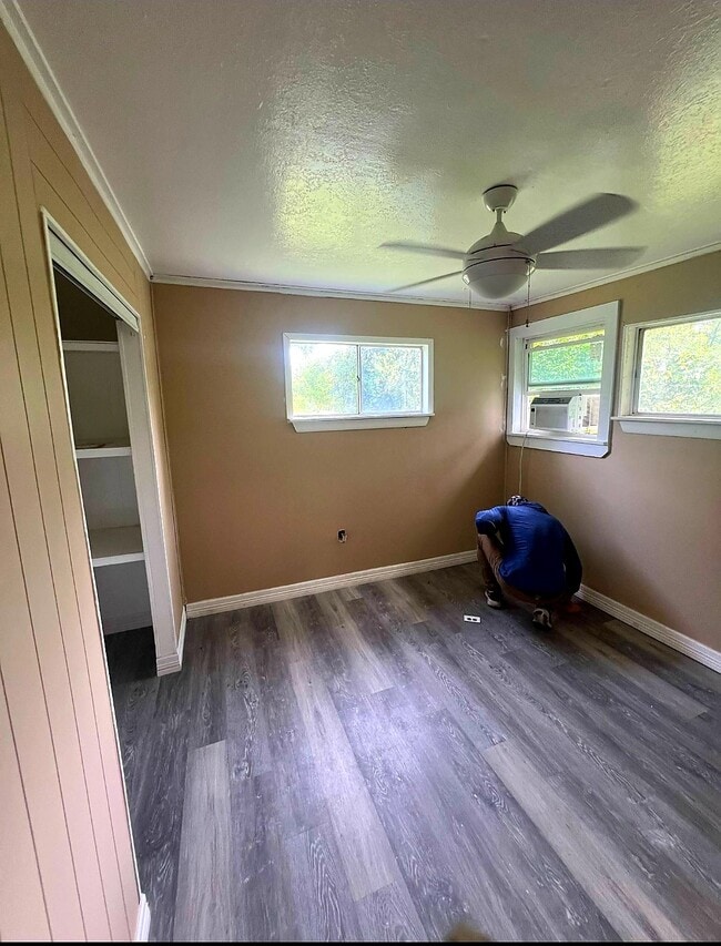 Building Photo - 246 Creekside Dr