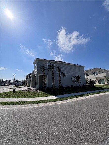 Building Photo - 3010 Canary Ave