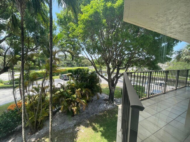 Building Photo - 799 Jeffery St