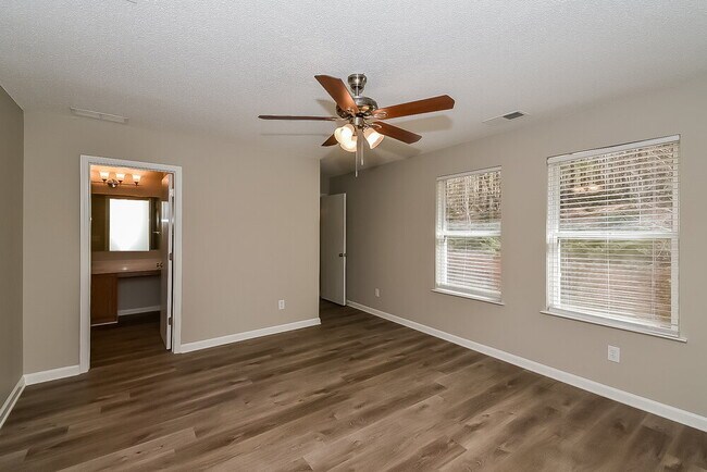 Building Photo - 314 Amhurst Pkwy