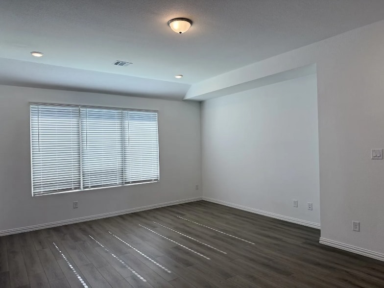 Building Photo - 1908 Wishon Rd