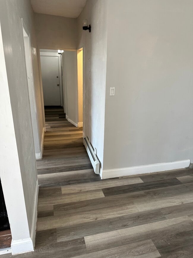Building Photo - 559 Ocean Ave