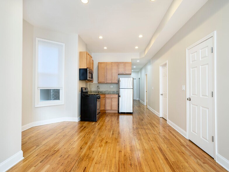 Building Photo - 1306 S Fairfield Ave