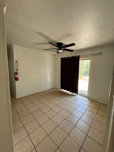 Building Photo - 142 Aldrich Dr