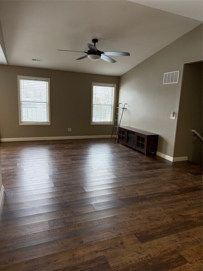 Building Photo - 29493 Walnut Valley Ct