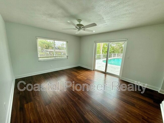 Building Photo - 613 Kingston Ct