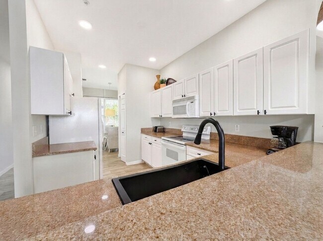 Building Photo - 7895 Mahogany Run Ln