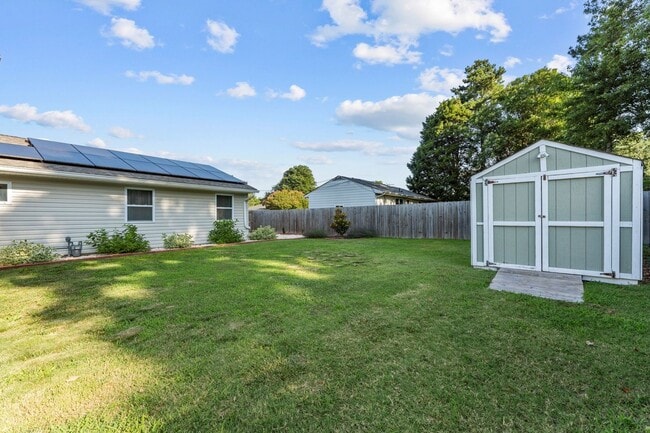 Building Photo - Discover your perfect home in Virginia Beach!