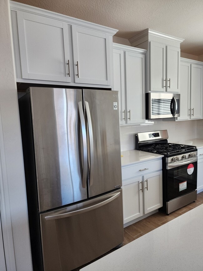 Building Photo - 6534 E Pne Ave