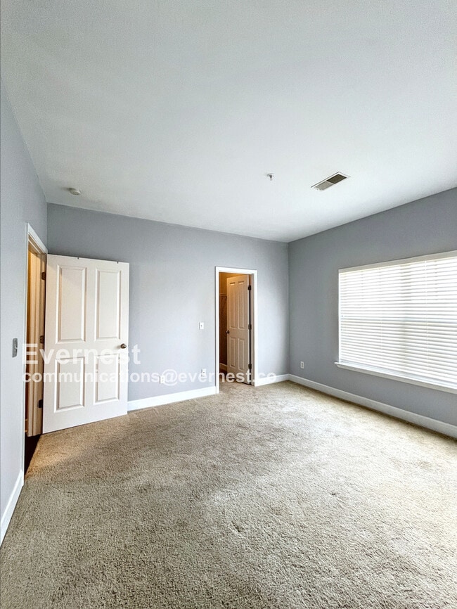 Building Photo - 7231 Althorp Way