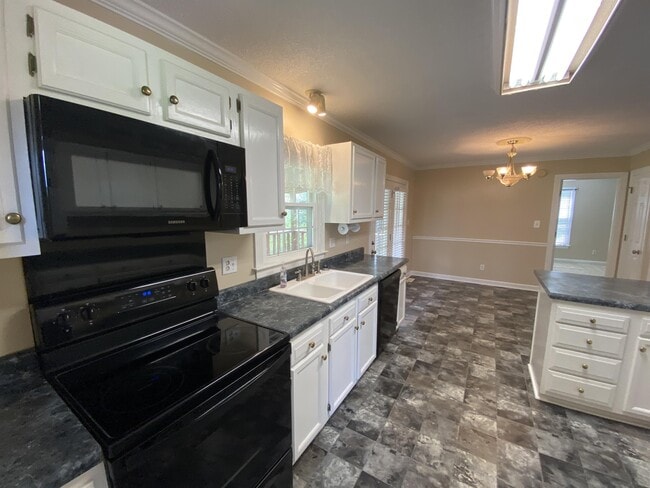 Building Photo - 4251 Frog Level Rd