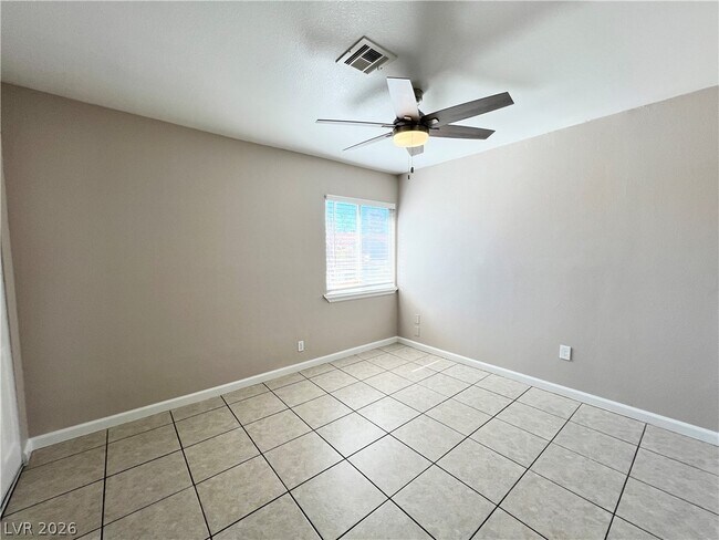 Building Photo - 6446 Meadowlark Ln