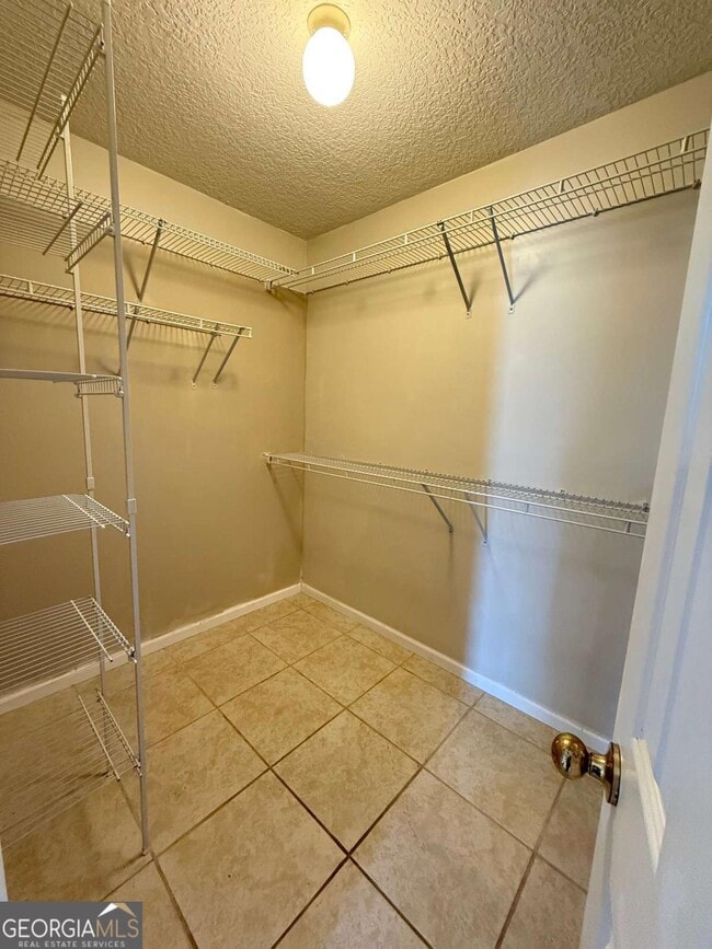 Building Photo - 107 Cypress Bend