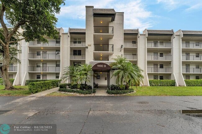 Building Photo - 9430 Poinciana Pl