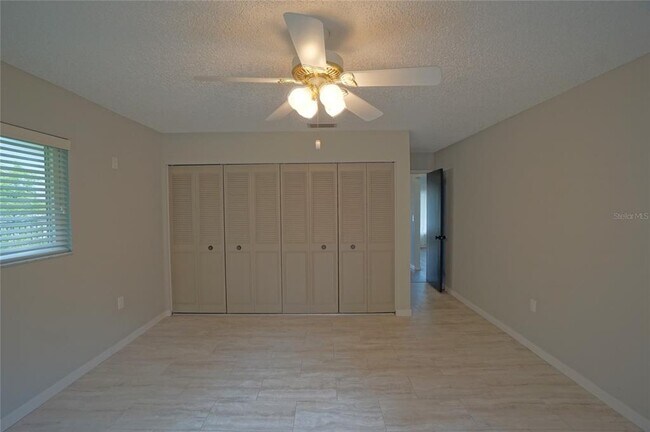 Building Photo - 1010 Mainsail Way