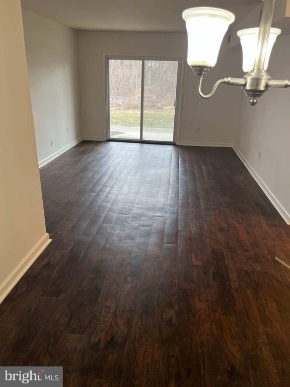 Building Photo - 5416 Valley Green Dr