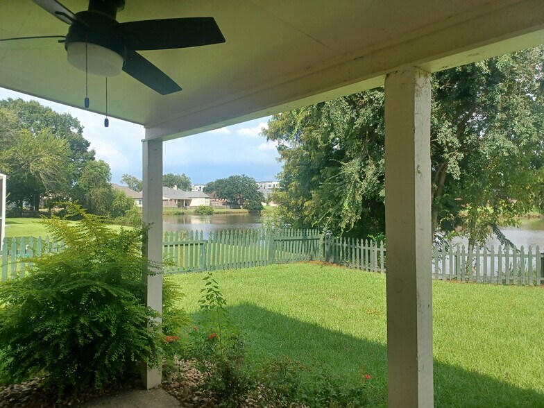 Building Photo - 1179 Springlake Dr