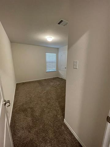Building Photo - 708 English Dr