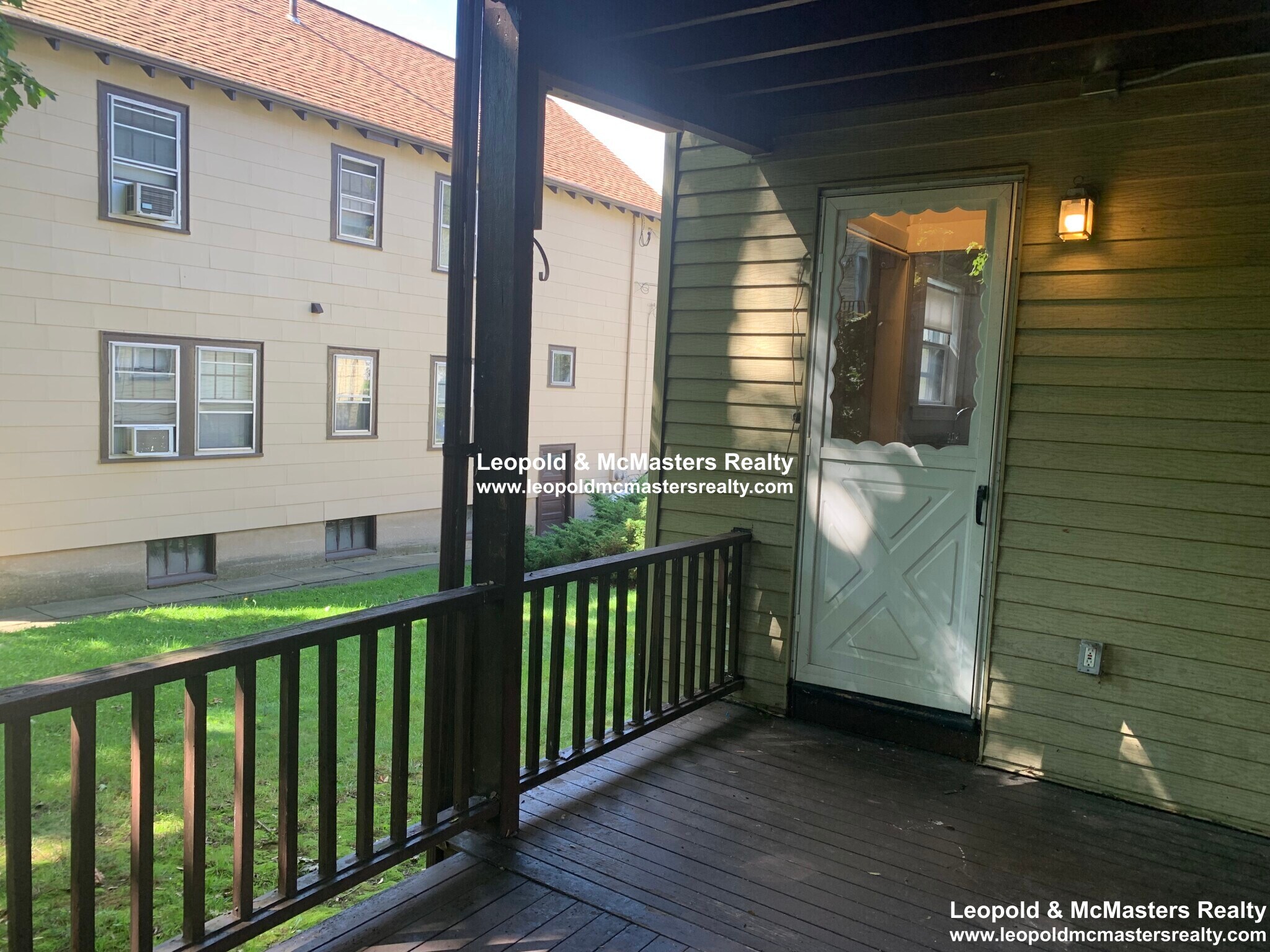 Building Photo - 136 Arlington St