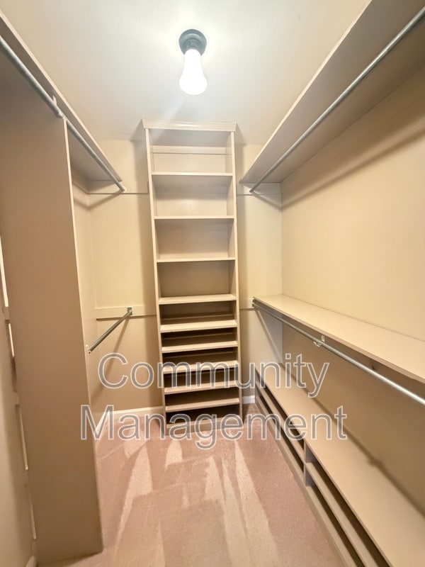 Building Photo - 5140 W Hunters Chapel Ct