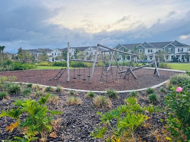 Building Photo - 13809 Luna Harvest Ave