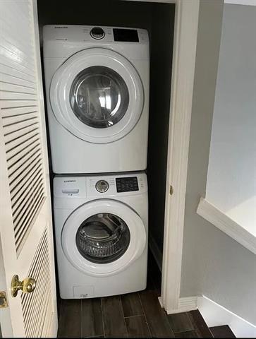 Building Photo - 420 N Hill Ave