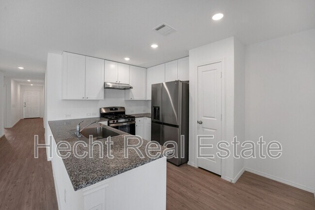 Building Photo - 10742 Hernando Ct