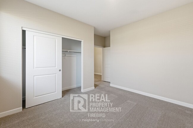 Building Photo - 16808 W Cavedale Dr