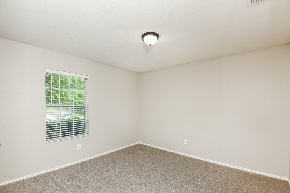 Building Photo - 1508 Queens Brook Ln