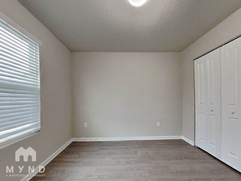 Building Photo - 12716 Camden Rd