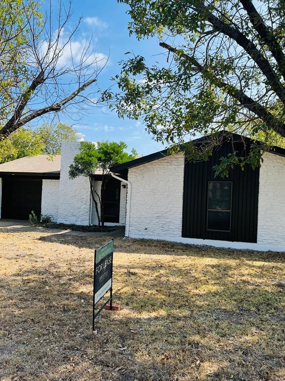 Building Photo - 8607 Colonial Dr