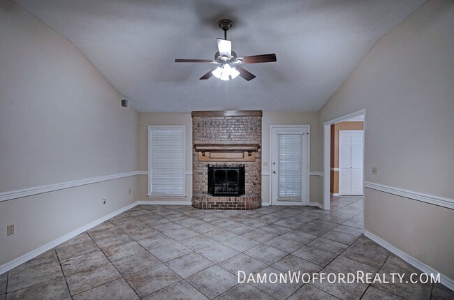 Building Photo - 502 Pelahatchie Shore Dr
