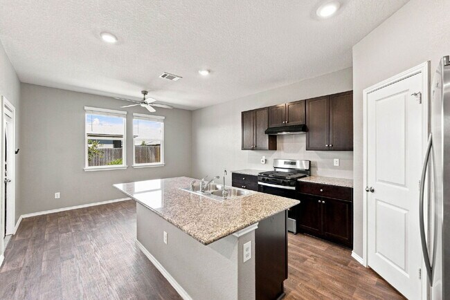 Building Photo - 3319 Angus Crossing