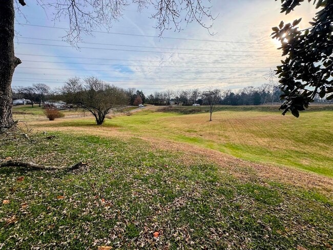 Building Photo - 11 Cooks Rd