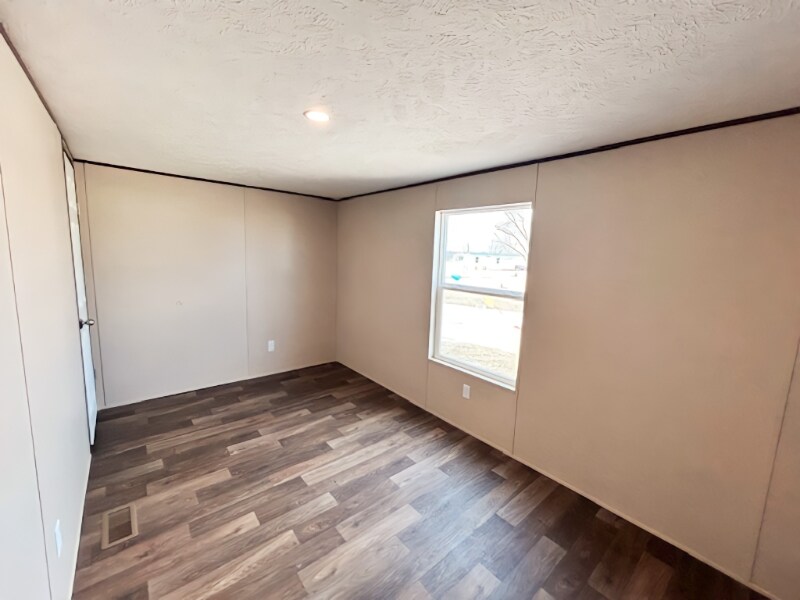 Building Photo - 200 N 28th St