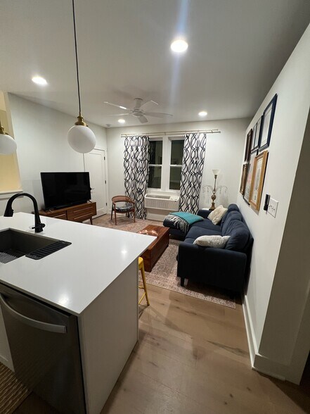 Building Photo - 1114 English Ave