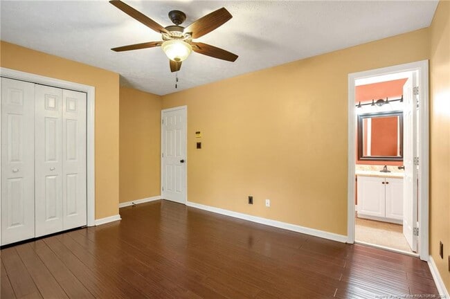 Building Photo - 425 Cityview Ln