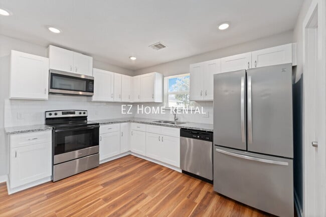 Building Photo - 8617 Clarington St