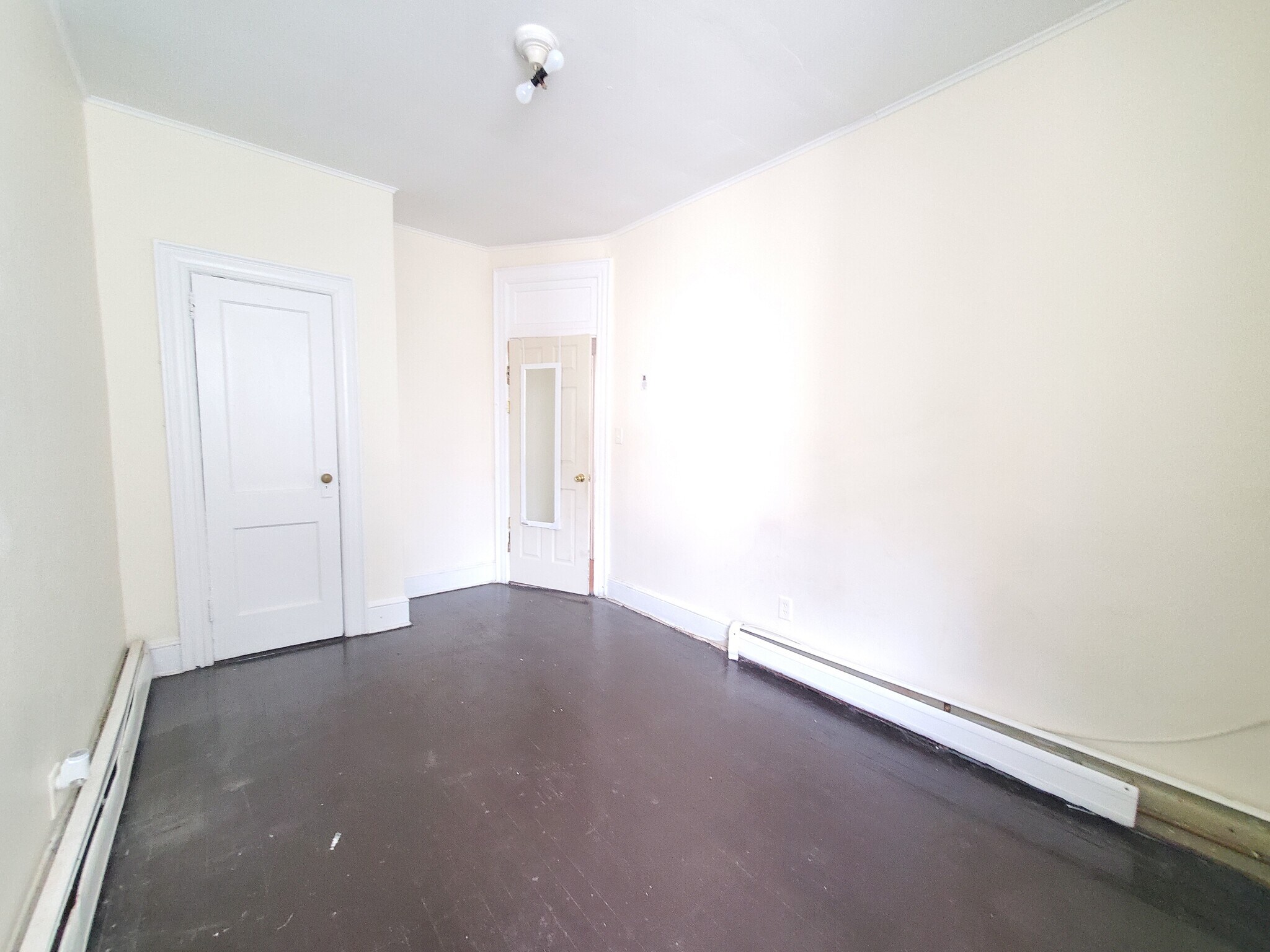 Unit 3 - 68 Stegman St