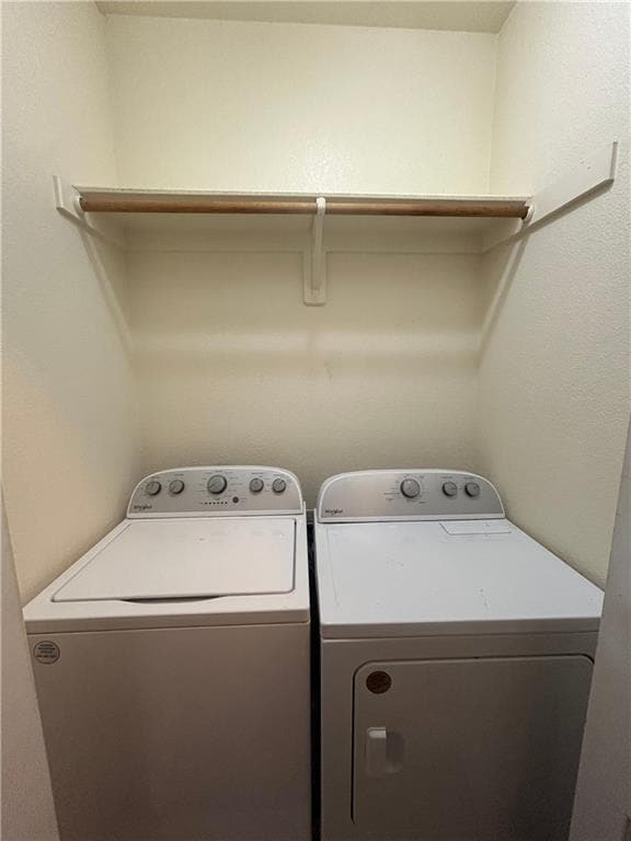 Building Photo - 2670 N Valencia Ave