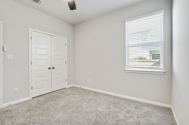 Building Photo - 1220 Oak Chase Wy